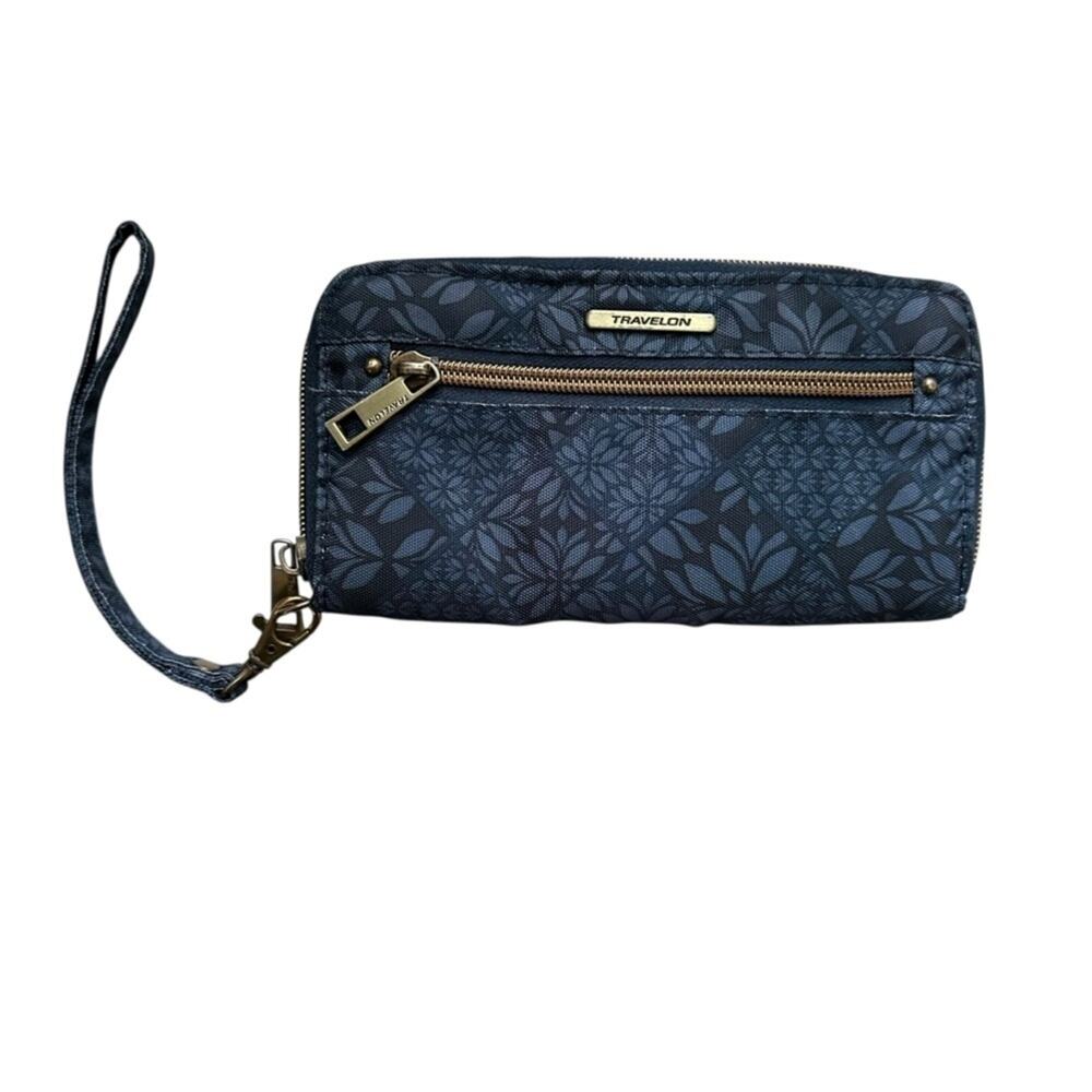 Travelon RFID Blocking Anti-theft Wristlet Wallet Clutch Protect ID Blue Floral